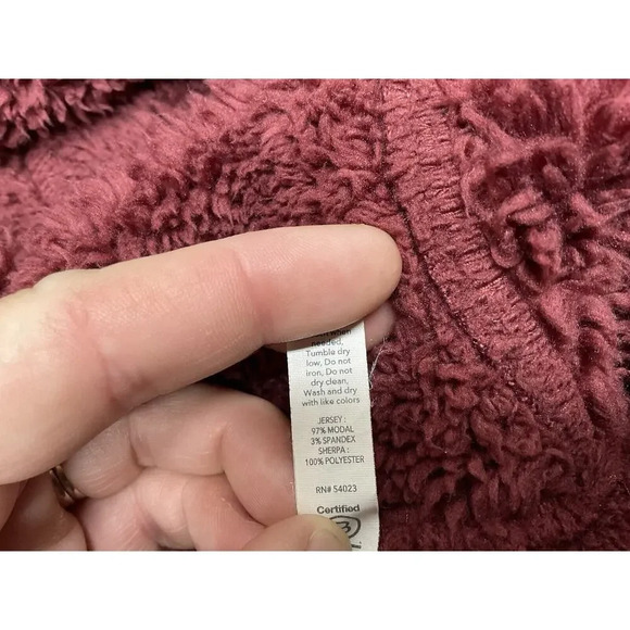 Athleta Cozy Reversible Sherpa Jacket Maroon Size Large - Picture 10 of 11